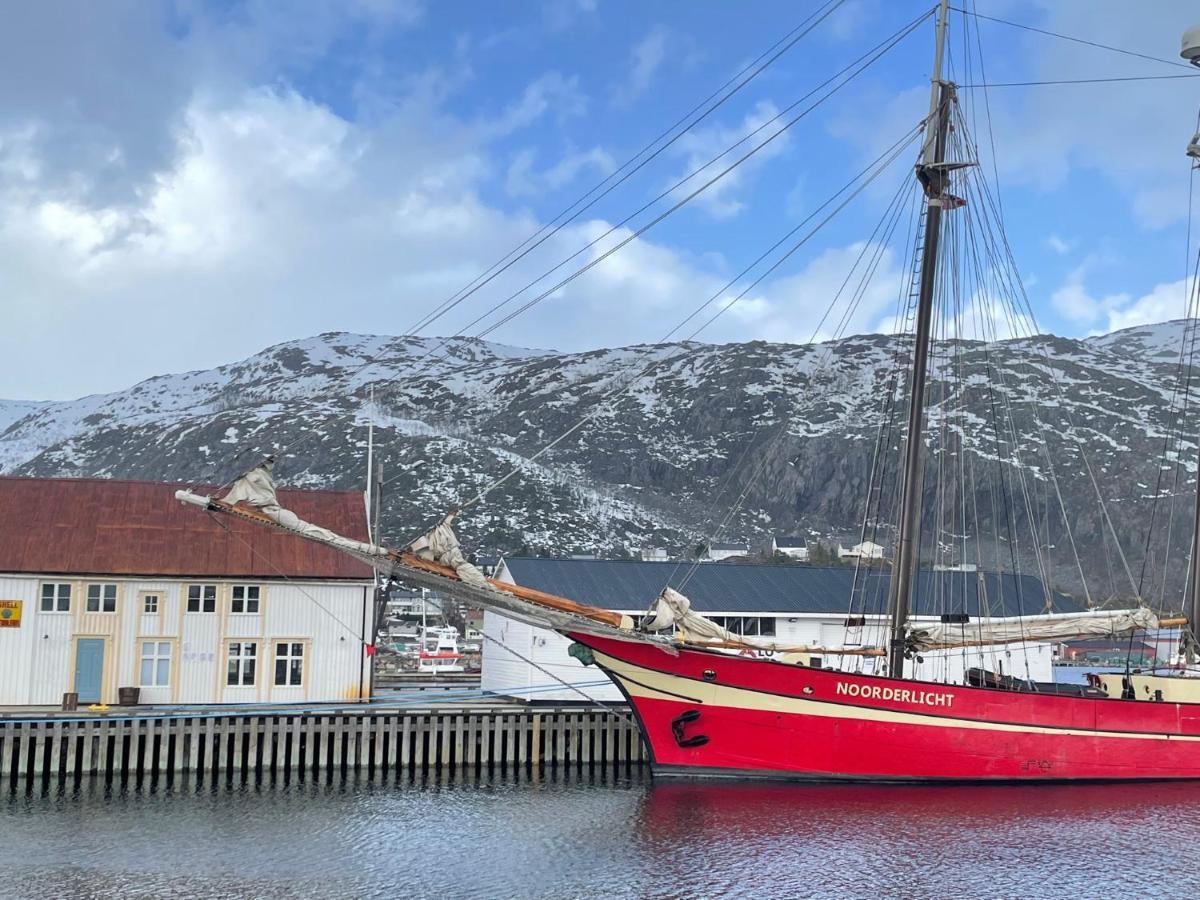 1. Etg I Dampskipsbrygga, Lodingen Havn 외부 사진