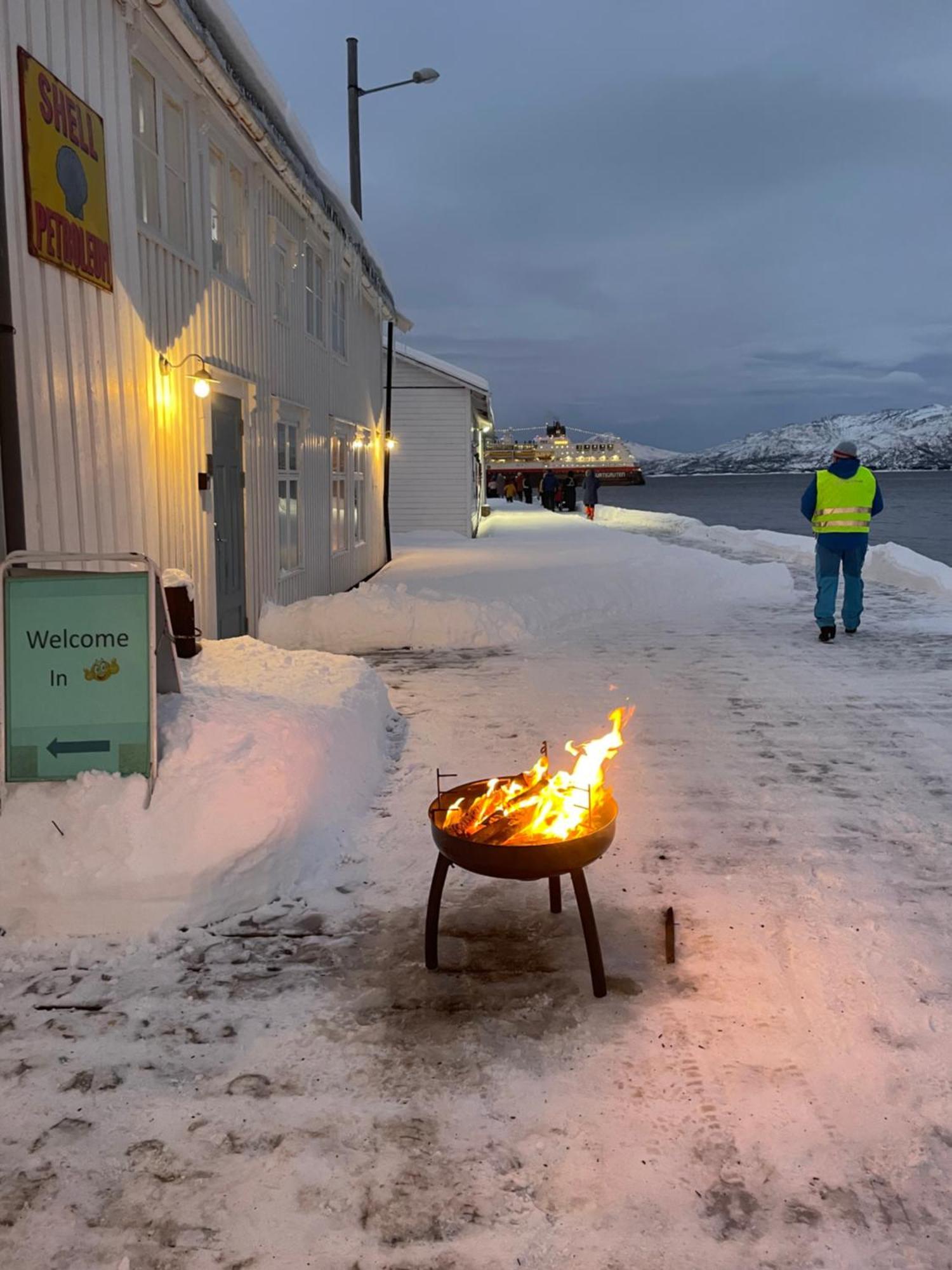 1. Etg I Dampskipsbrygga, Lodingen Havn 외부 사진